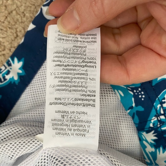 J Crew Swim Trunks Men’s 38 Blue Pineapple Hawaiian Lined Flex Beach - Picture 5 of 9